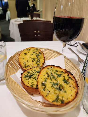 La Trattoria Restaurant & Pizza Bar