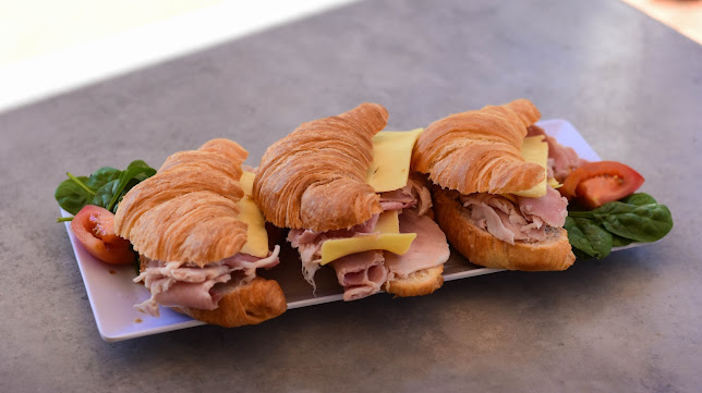 Comentarii opinii despre Hullabaloo Cafe