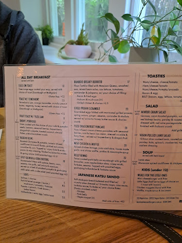 Comentarii opinii despre Bamboo Bean & Bamboo Burgers Cafe