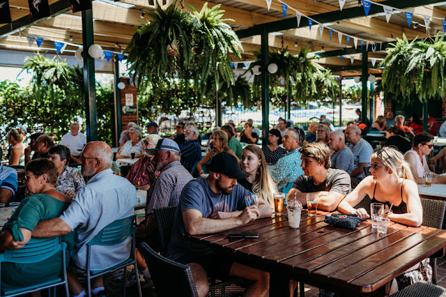 99 Gunnedah Rd, Tamworth NSW 2340