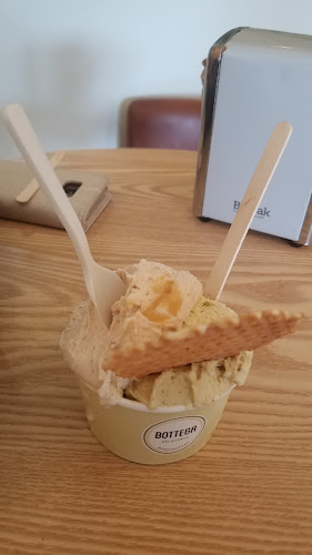 249a Seaview Rd, Henley Beach SA 5022