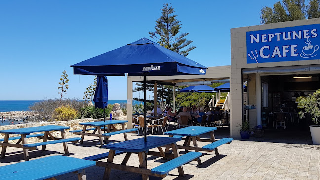 Neptune’s Cafe - Two Rocks