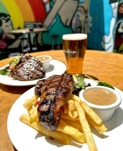 Waxy's Irish Pub and Skyline Roof Top Bar - Surfers Paradise