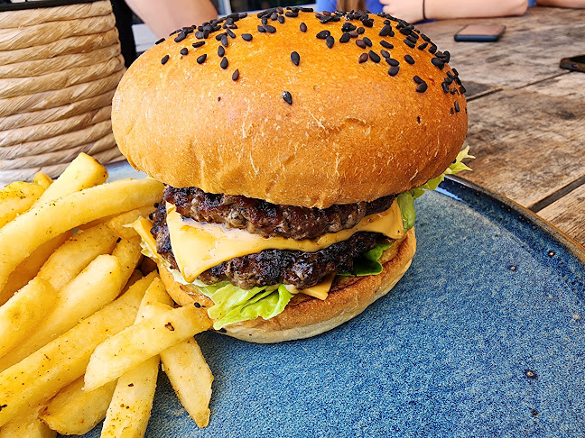 The Beach House - Hospitality and gastronomy