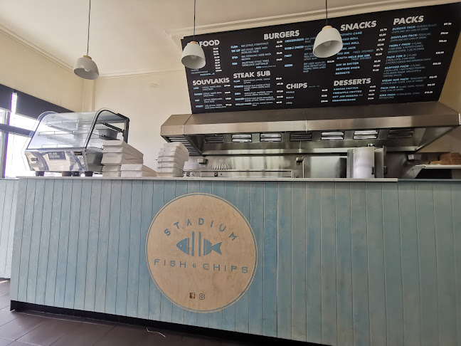 Opinii despre Stadium Geelong Fish and Chips în Newtown - Hospitality and gastronomy