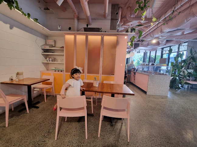 Superthing - West End