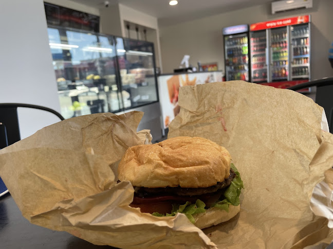 Shop 4/67 Highfields Rd, Highfields QLD 4352