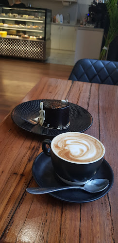 37 Flemington Rd, North Melbourne VIC 3051