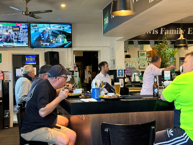 Comentarii opinii despre Emerald Hotel