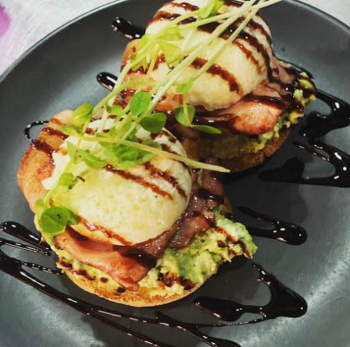 Comentarii opinii despre Cafe Four