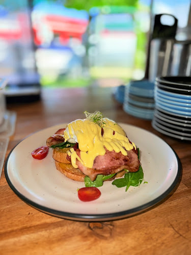 The Yard Cafe & Bar - Maroochydore