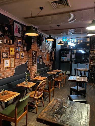 37 Dowe St, Tamworth NSW 2340