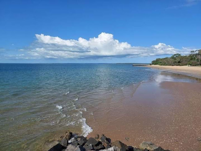 Opinii despre Beachfront în Pialba - Hospitality and gastronomy