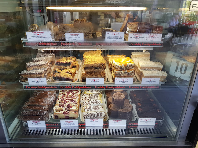 Shop 7 26/8 Birtwill St, Coolum Beach QLD 4573