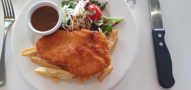 Pelican Waters Tavern - Hospitality and gastronomy