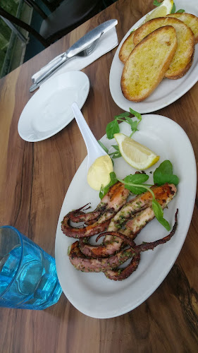 WatersEdge Seafood Restaurant - Hospitality and gastronomy