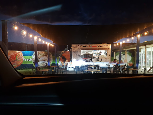 Hot Box Gladstone - Hospitality and gastronomy