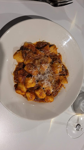 Amano Restaurant - Hospitality and gastronomy