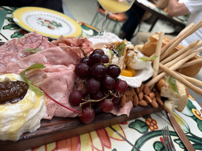 The Potting Shed at The Grounds - Alexandria