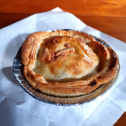 Comentarii opinii despre Nerson's PiePlace & Takeaway