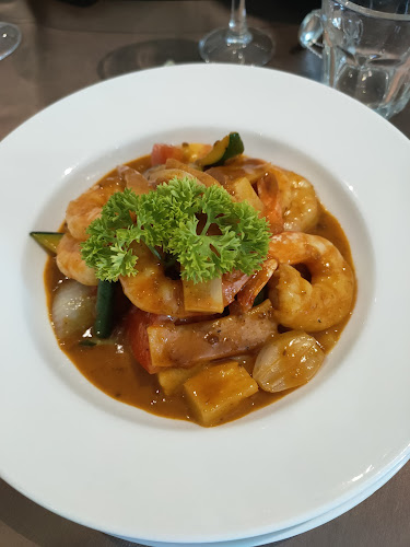 Shop 6&7, 138-162 Slatyer Ave, QLD 4217