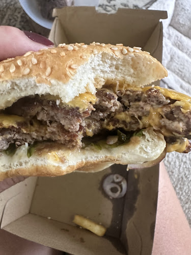 Burger Urge (Nundah) - Hospitality and gastronomy