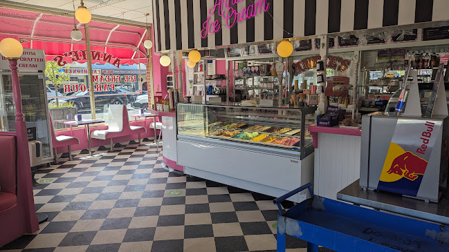 Country Coffee - Hospitality and gastronomy