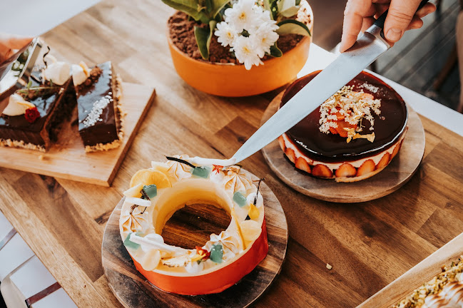 C'est Bon - Cairns City