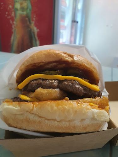 Stadium Geelong Fish and Chips - Hospitality and gastronomy