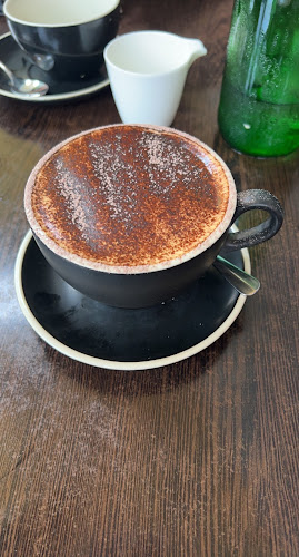 Comentarii opinii despre Indulge Bistro