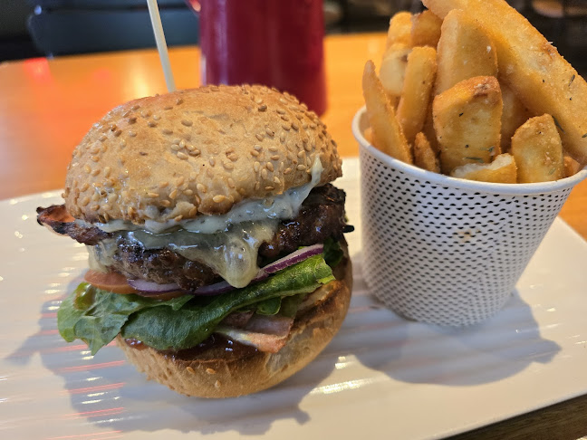 Grill'd Woden - Phillip