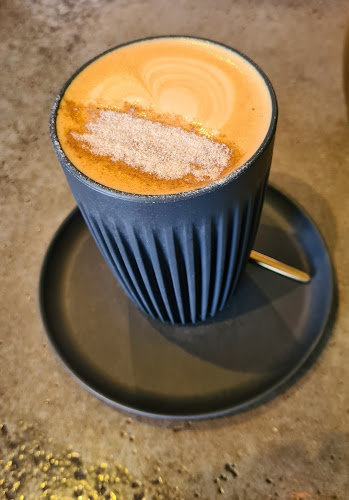 Comentarii opinii despre Folks Gallery