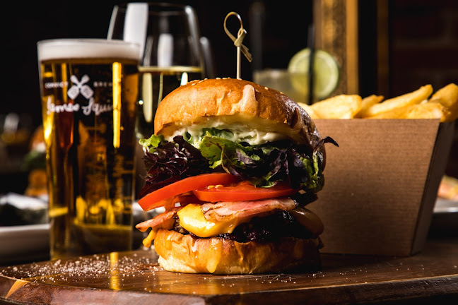 Opinii despre Black Bull Hotel în Adelaide - Hospitality and gastronomy