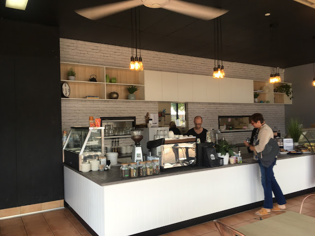 Shop 7/910-920 Ruthven St, Kearneys Spring QLD 4350