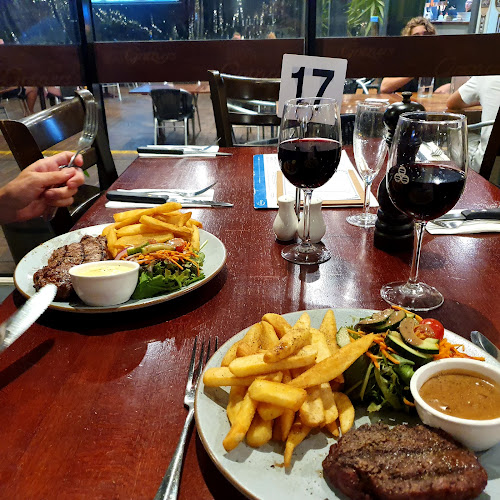 Comentarii opinii despre Centenary Tavern