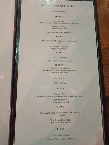 Comentarii opinii despre St. Albi Bar & Eatery