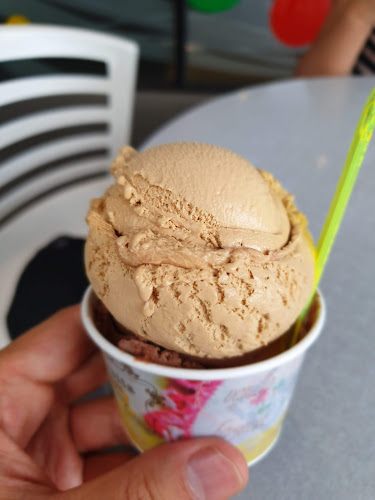 8/6-8 Eastern Beach Rd, Geelong VIC 3220