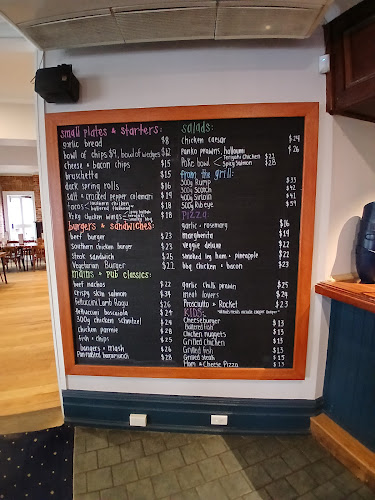 Moss Vale Hotel - Hospitality and gastronomy