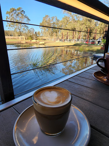 Comentarii opinii despre The Deck Cafe Lovedale