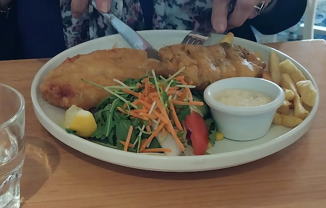 Comentarii opinii despre Kawana Waters Hotel