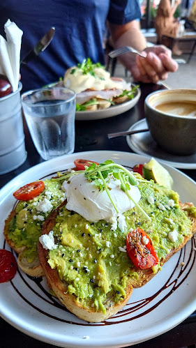 COFFEE MAN - Hospitality and gastronomy