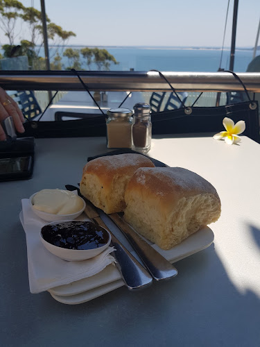 5a Lighthouse Road, Nelson Bay NSW 2315