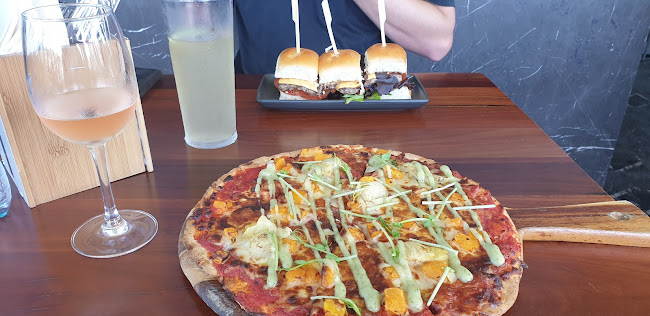 Comentarii opinii despre The Breakwater