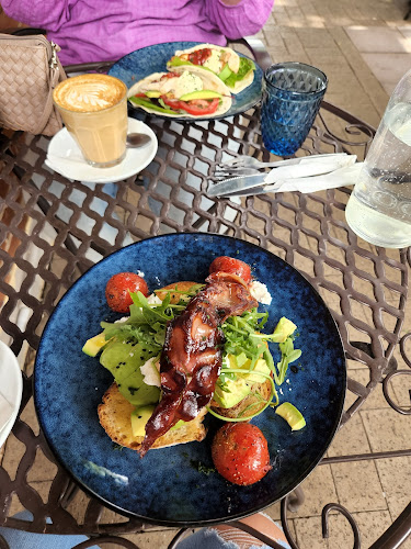 The Bell House Tamworth - Hospitality and gastronomy