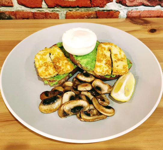 Comentarii opinii despre The Y Cafe