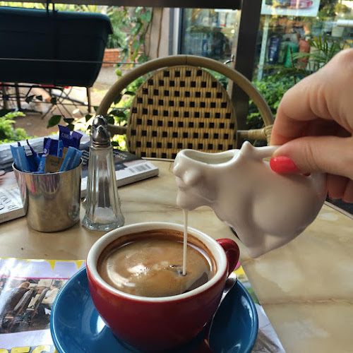 Opinii despre Le Jardin Cafe Restaurant în Main Beach - Hospitality and gastronomy