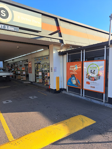 Comentarii opinii despre BWS Westside Drive