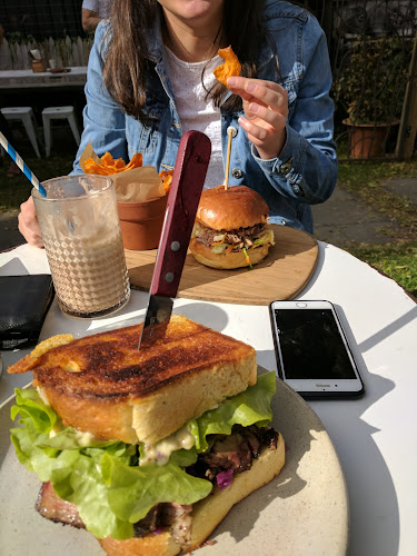 Peter Rabbit Cafe - Hospitality and gastronomy