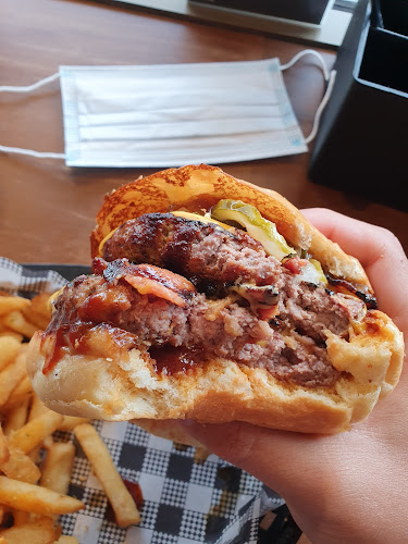 Comentarii opinii despre BMX Burgers