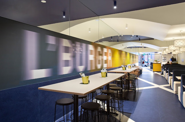 Shop 1/672 Glenferrie Rd, Hawthorn VIC 3122